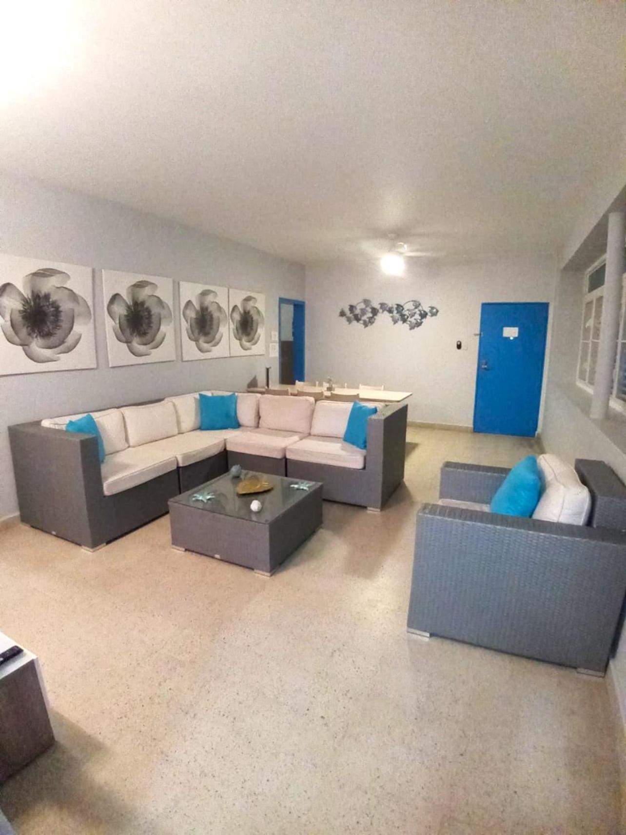 P4 Pr Rentals Condado Beach Guesthouse Сан-Хуан Экстерьер фото